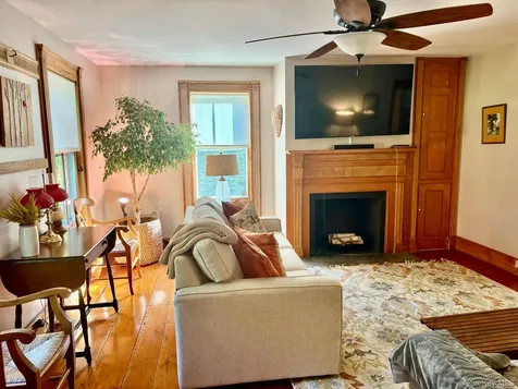 2303 Salt Point Turnpike Clinton Corners NY 12514