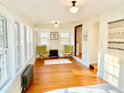 32 Oak Street Rhinebeck NY 12572