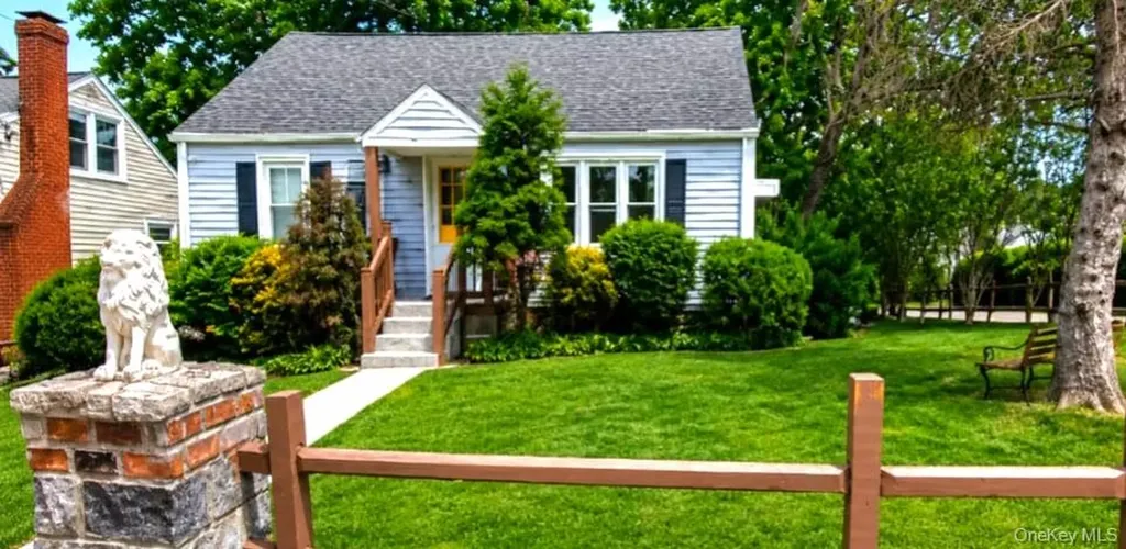64 Crestwood Boulevard Poughkeepsie NY 12603