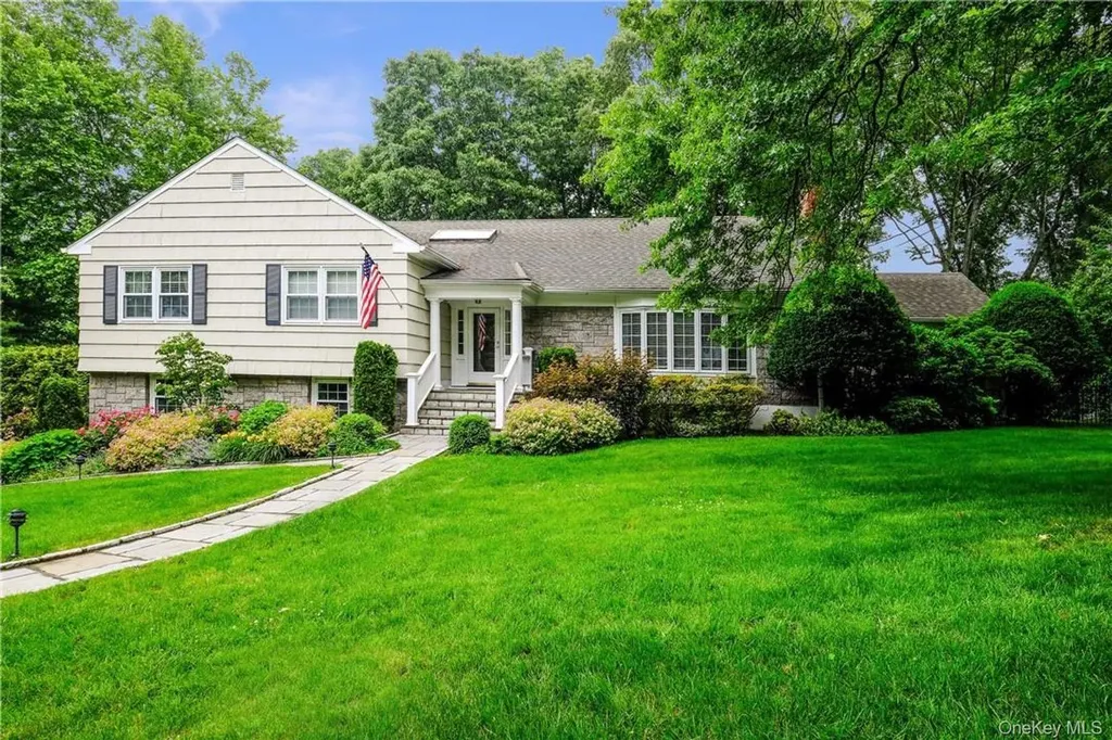 4 Iroquois Trail Harrison NY 10528