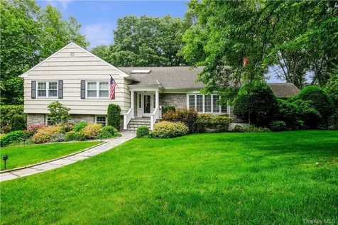 4 Iroquois Trail Harrison NY 10528