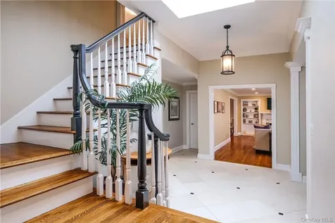 4 Iroquois Trail Harrison NY 10528