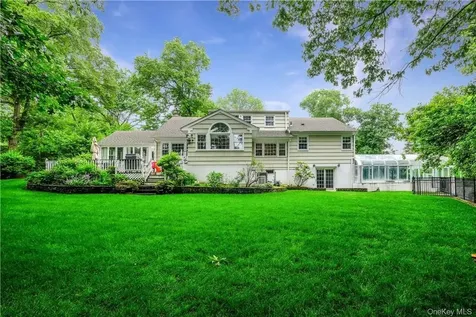 4 Iroquois Trail Harrison NY 10528
