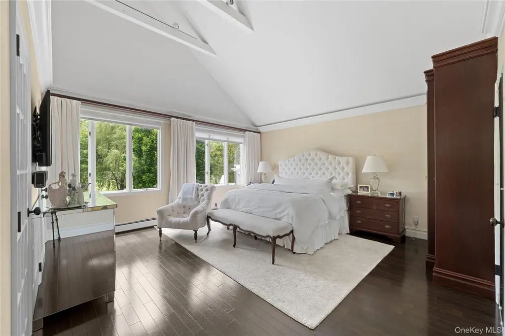 11 Hickory Road Woodsburgh NY 11598