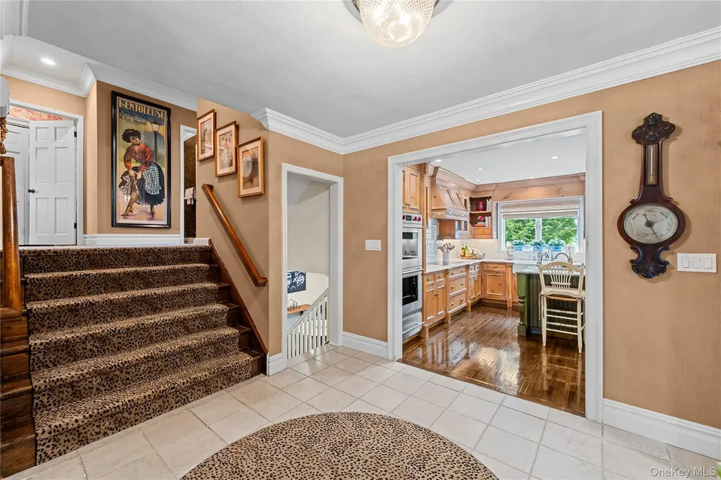 11 Hickory Road Woodsburgh NY 11598