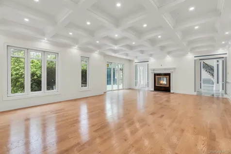 12 Saddle Ridge Road Old Westbury NY 11568
