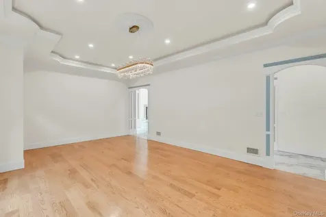 12 Saddle Ridge Road Old Westbury NY 11568