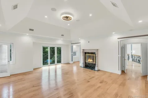 12 Saddle Ridge Road Old Westbury NY 11568