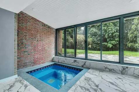 12 Saddle Ridge Road Old Westbury NY 11568