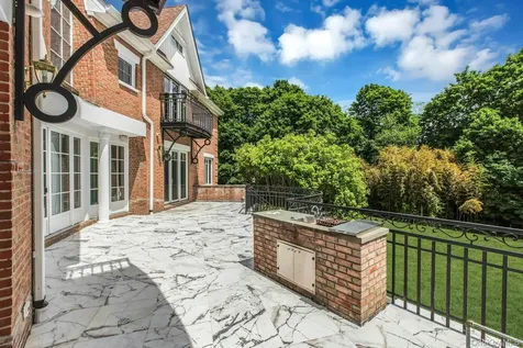 12 Saddle Ridge Road Old Westbury NY 11568