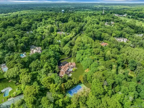 12 Saddle Ridge Road Old Westbury NY 11568