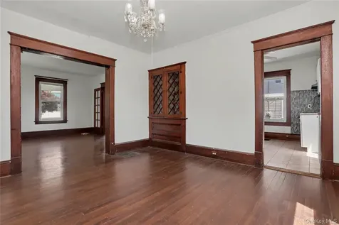 8 Eastview Avenue Brewster NY 10509