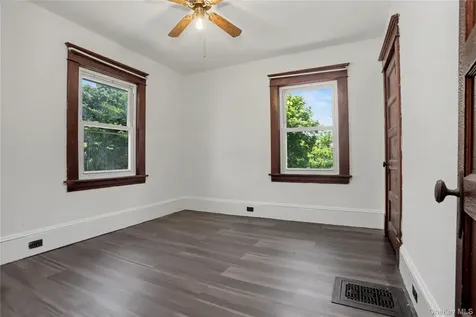8 Eastview Avenue Brewster NY 10509