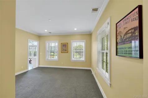 4 Griffen Drive Larchmont NY 10538