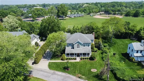 4 Griffen Drive Larchmont NY 10538