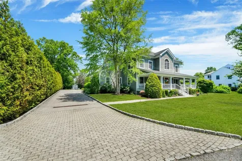 4 Griffen Drive Larchmont NY 10538