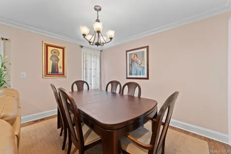 12 Downing Court Irvington NY 10533