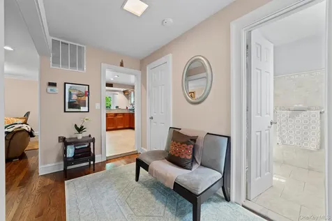12 Downing Court Irvington NY 10533