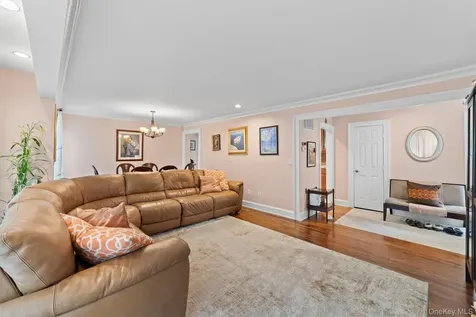 12 Downing Court Irvington NY 10533
