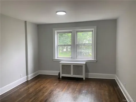 10 Oakridge Place Eastchester NY 10709