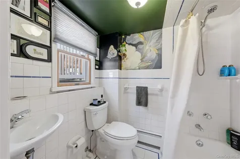 453 2nd Avenue Massapequa Park NY 11762