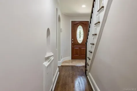 478 Carnation Avenue Floral Park NY 11001