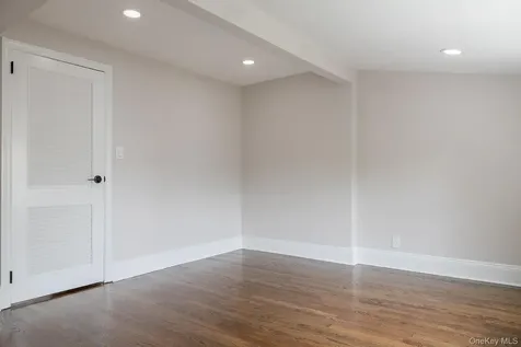 478 Carnation Avenue Floral Park NY 11001
