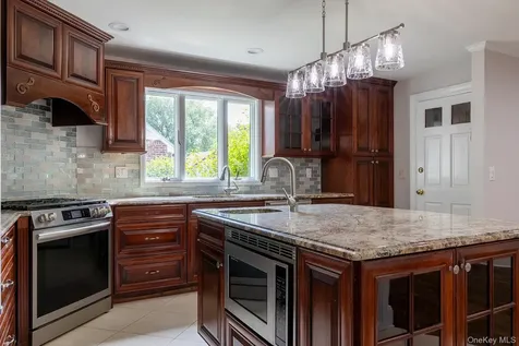 478 Carnation Avenue Floral Park NY 11001