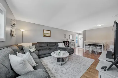 14 Ivy Street Farmingdale NY 11735