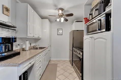 14 Ivy Street Farmingdale NY 11735