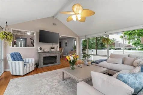 10 Peter Road Hicksville NY 11801