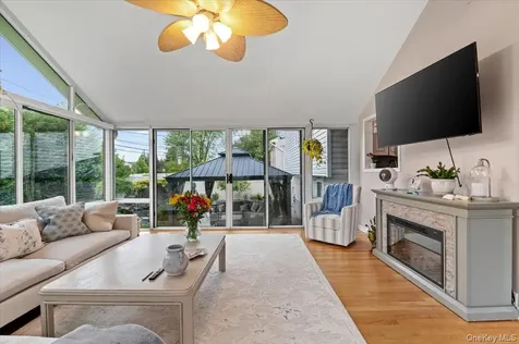 10 Peter Road Hicksville NY 11801