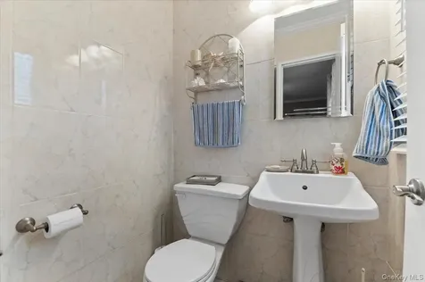 10 Peter Road Hicksville NY 11801