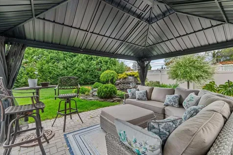 10 Peter Road Hicksville NY 11801