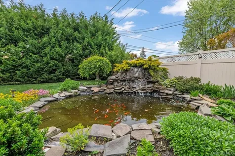 10 Peter Road Hicksville NY 11801