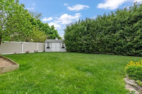 10 Peter Road Hicksville NY 11801