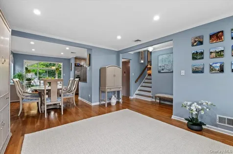 10 Peter Road Hicksville NY 11801