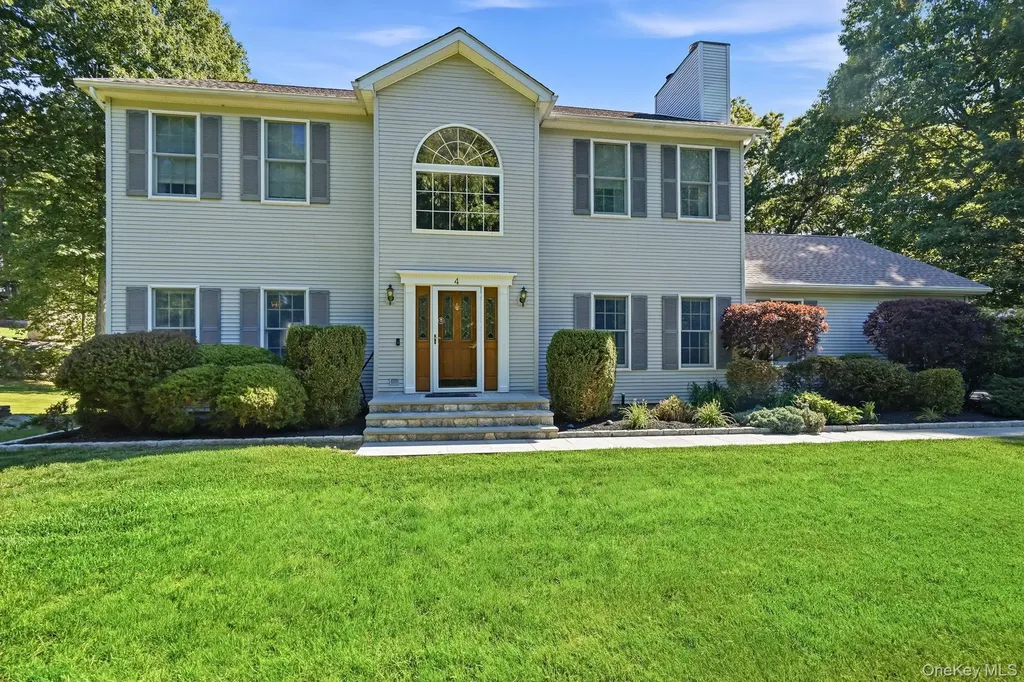 4 Briar Ridge Lane Putnam Valley NY 10579