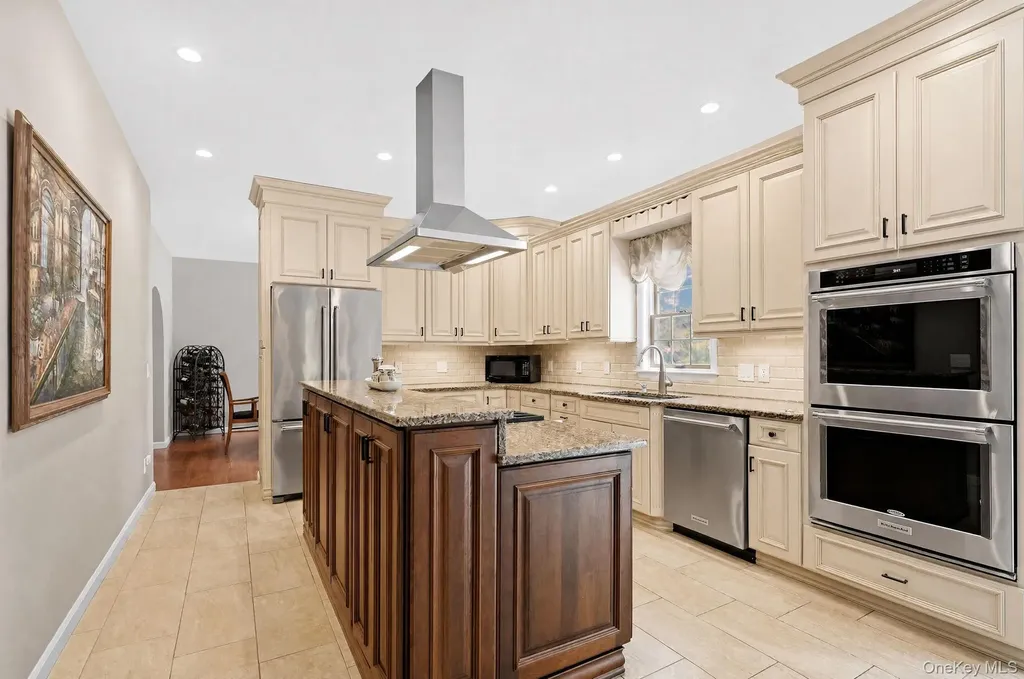 4 Briar Ridge Lane Putnam Valley NY 10579