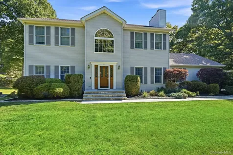 4 Briar Ridge Lane Putnam Valley NY 10579