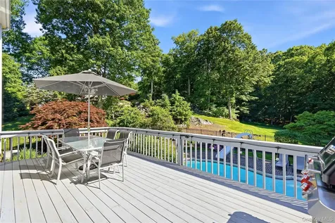 4 Briar Ridge Lane Putnam Valley NY 10579