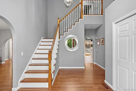4 Briar Ridge Lane Putnam Valley NY 10579