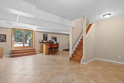 4 Briar Ridge Lane Putnam Valley NY 10579