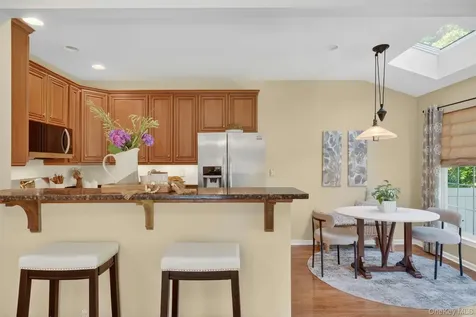 801 Huntington Drive Fishkill NY 12524