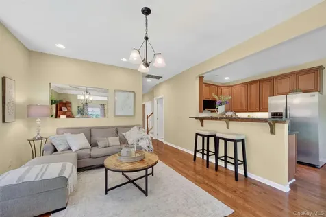 801 Huntington Drive Fishkill NY 12524
