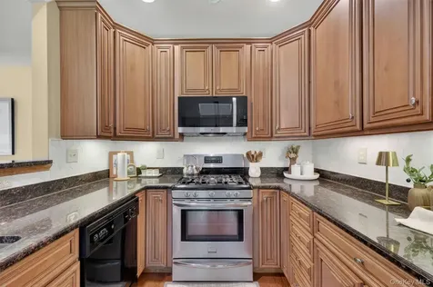 801 Huntington Drive Fishkill NY 12524