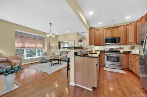 801 Huntington Drive Fishkill NY 12524
