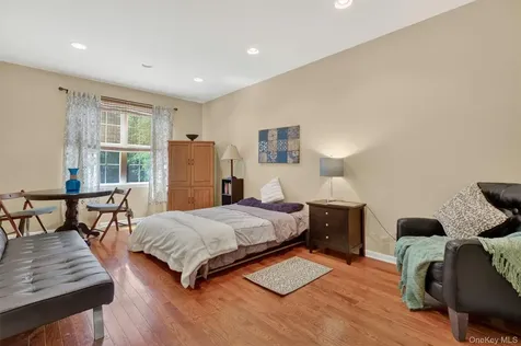 801 Huntington Drive Fishkill NY 12524