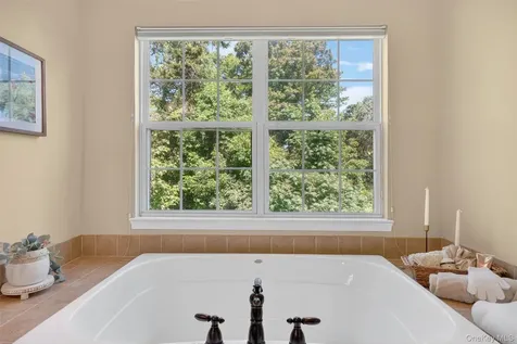 801 Huntington Drive Fishkill NY 12524