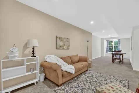 801 Huntington Drive Fishkill NY 12524